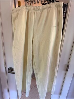 aerie Offline Wide Leg Pants in Butter Yellow